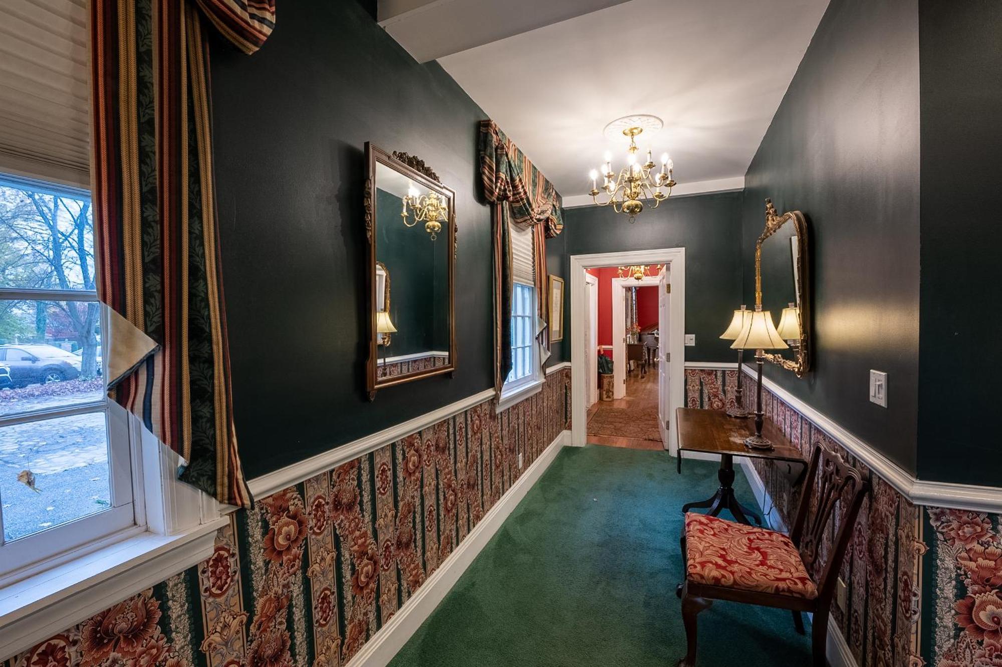 Antrim 1844 Hotel Taneytown Екстериор снимка