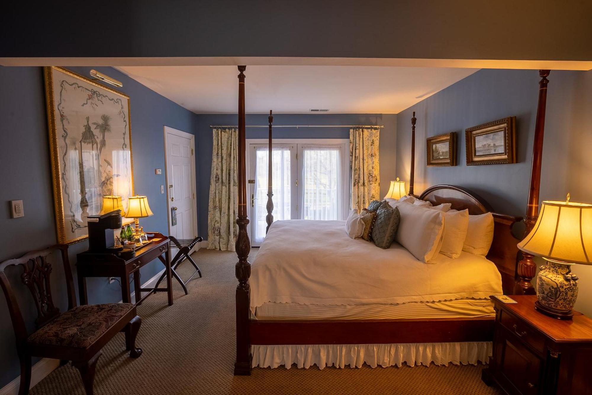 Antrim 1844 Hotel Taneytown Екстериор снимка