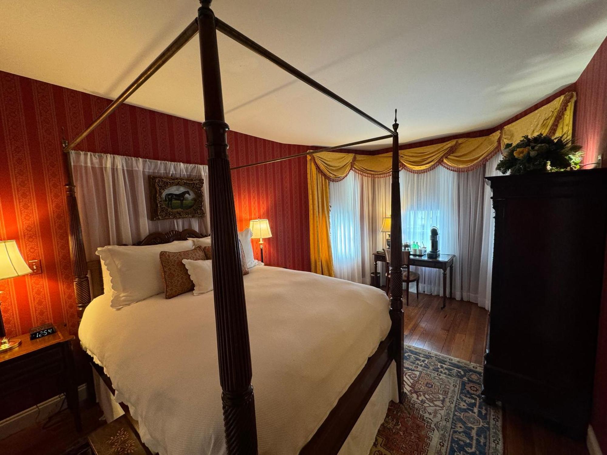 Antrim 1844 Hotel Taneytown Екстериор снимка