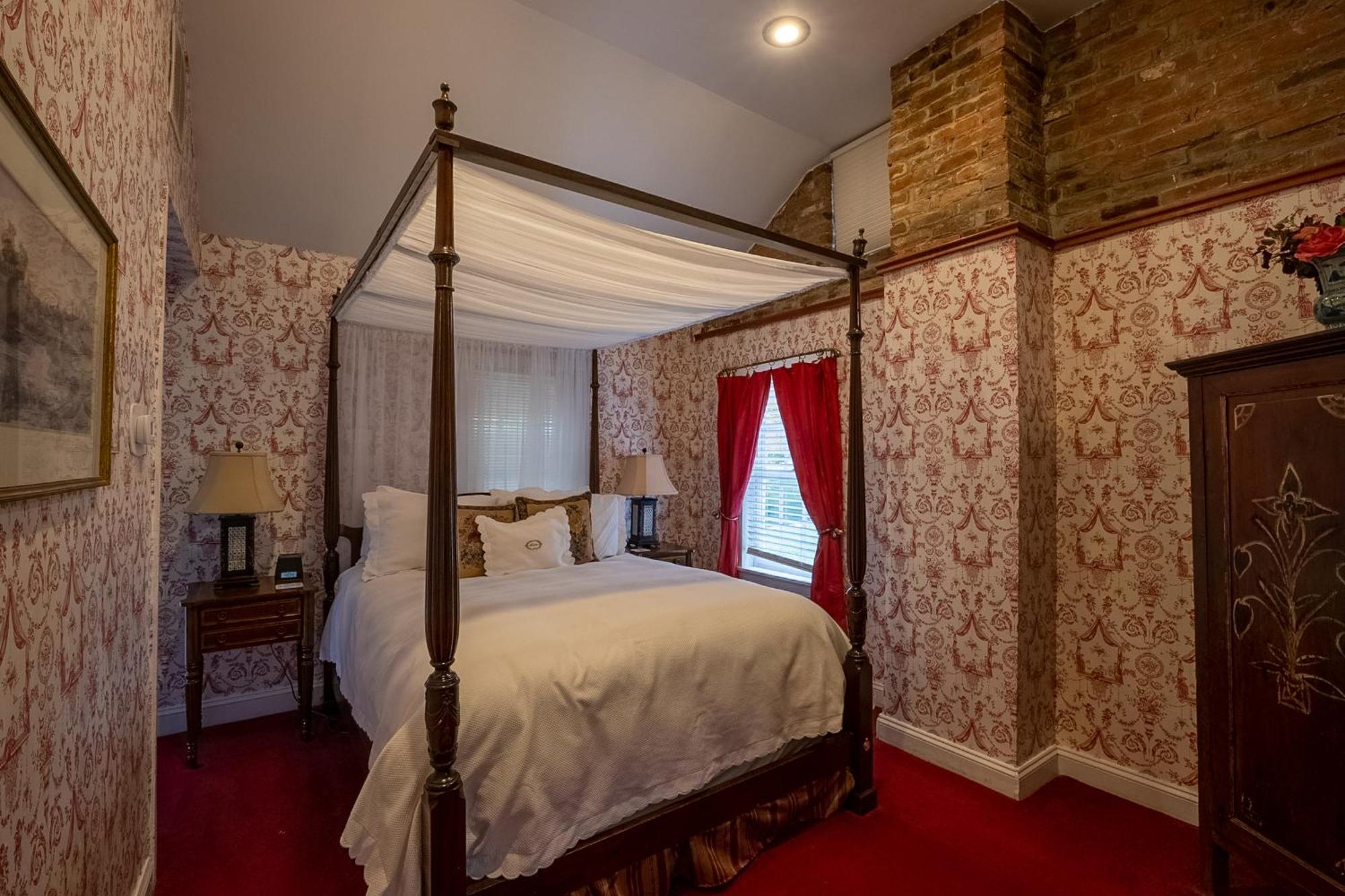 Antrim 1844 Hotel Taneytown Екстериор снимка