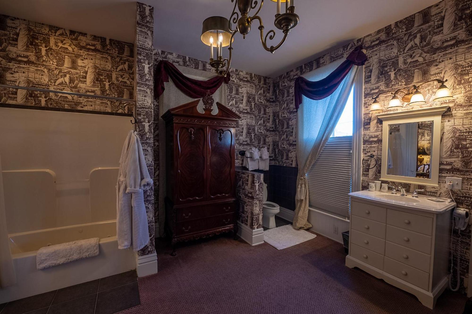 Antrim 1844 Hotel Taneytown Екстериор снимка
