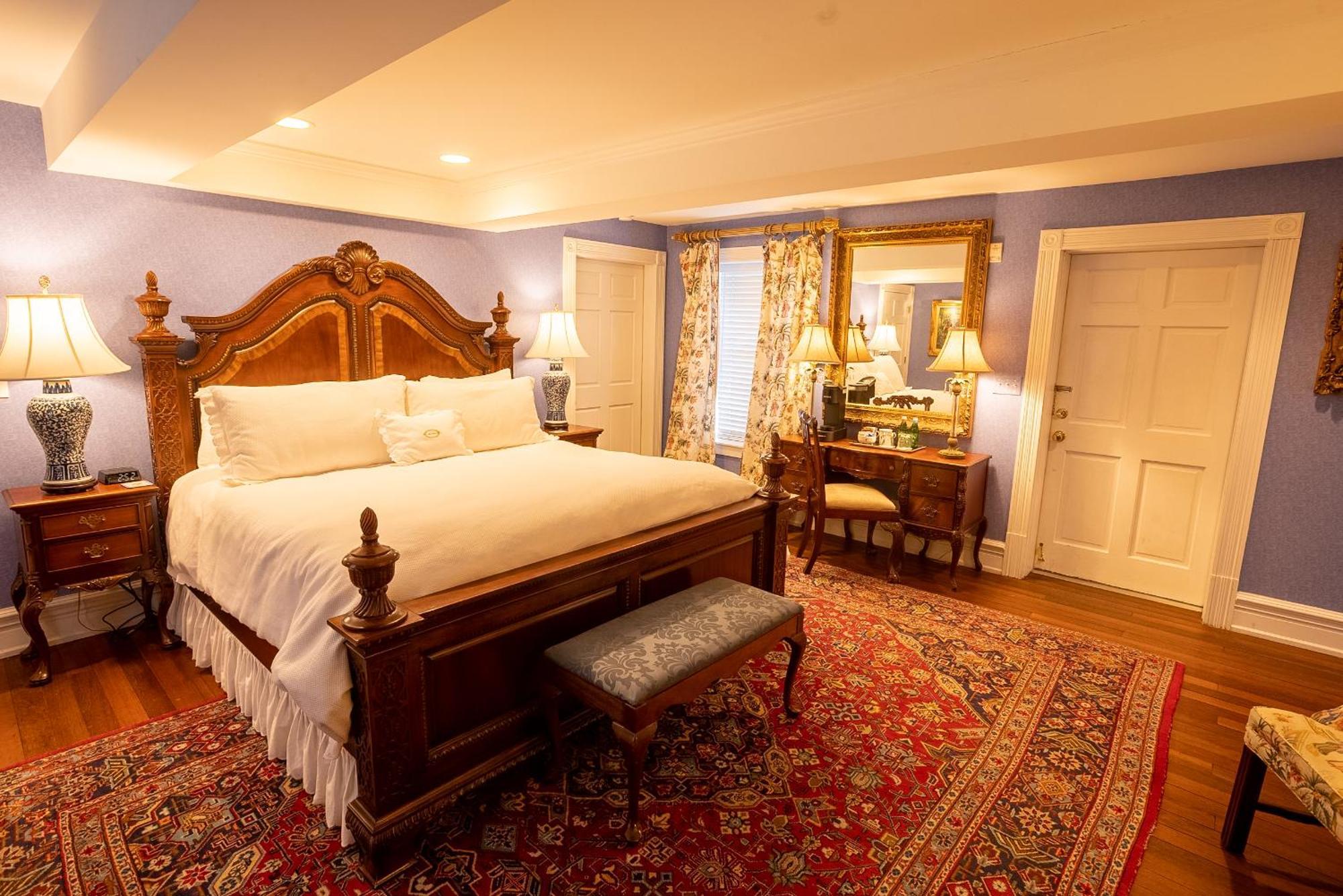 Antrim 1844 Hotel Taneytown Екстериор снимка