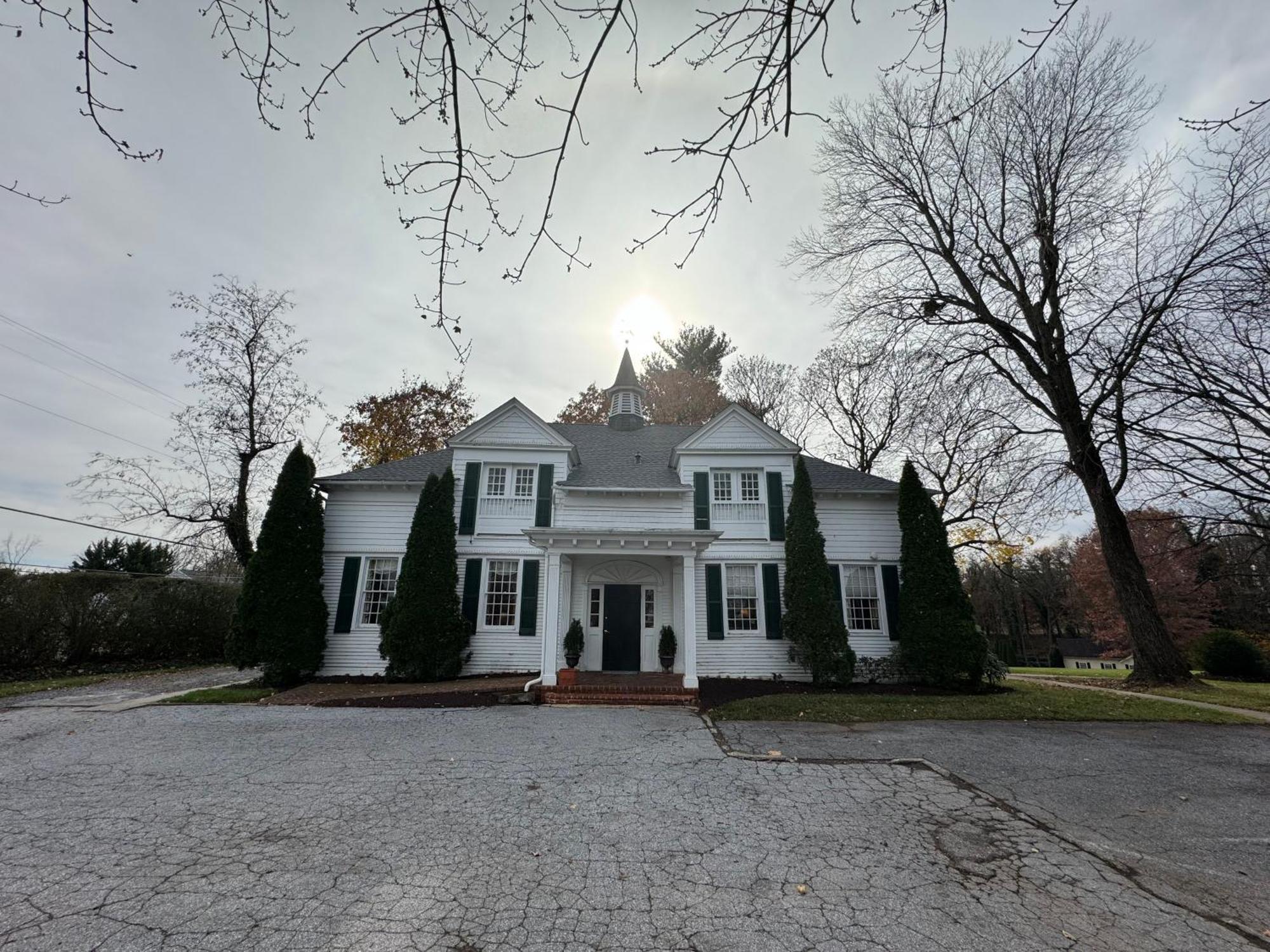 Antrim 1844 Hotel Taneytown Екстериор снимка